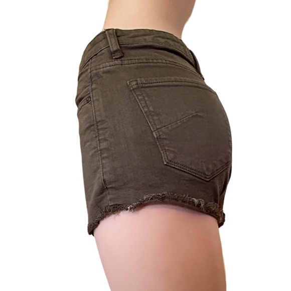 Aritzia Talula Short Shorts Cut Off Raw Hem Branded Throughout Army Green - Picture 5 of 11